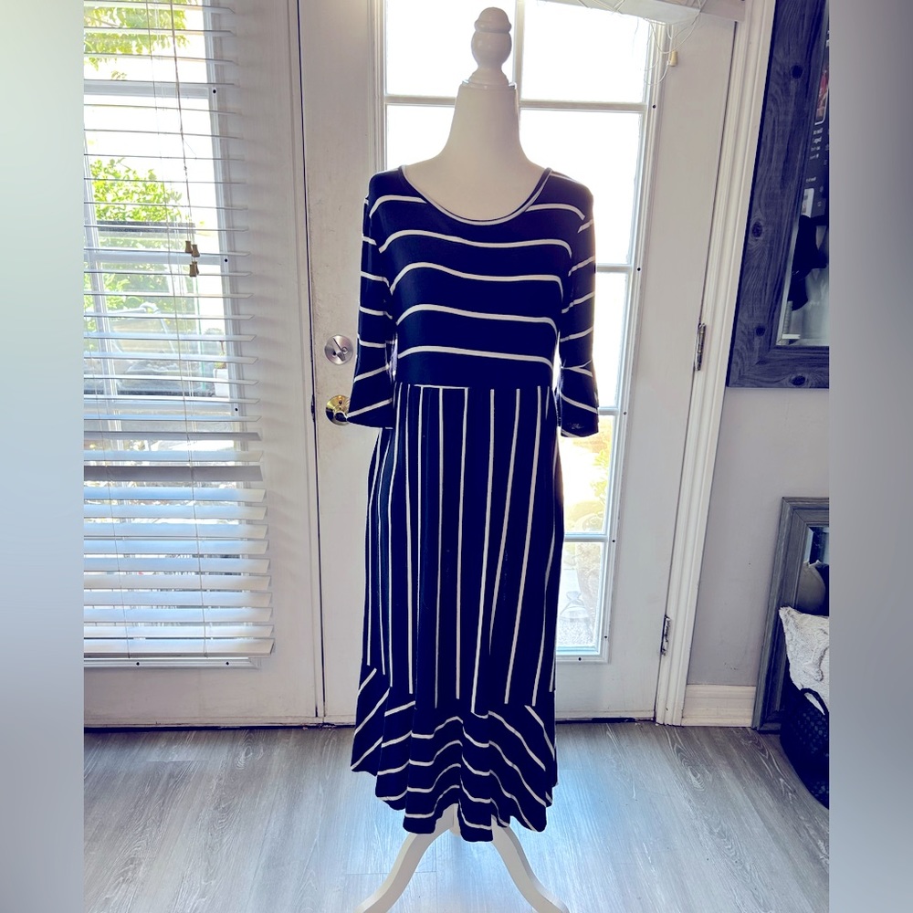 Hailey & Co Navy Blue and white striped Dress Size Medium
